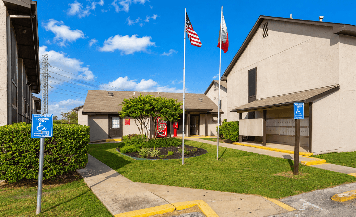 Apartment community in Southeast San Antonio
